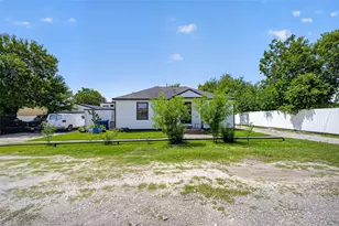 911 Michigan St, Houston, TX 77587 - Photo 15