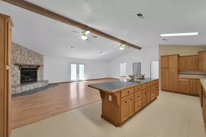 121 Magnolia Boulevard, New Caney, TX 77357 - Photo 15