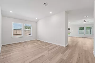 2702 Chancellor, Rosenberg, TX 77471 - Photo 3