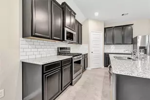 2702 Chancellor, Rosenberg, TX 77471 - Photo 3