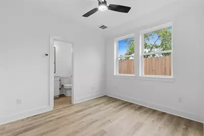 812 Elkhart Street #B, Houston, TX 77091 - Photo 5
