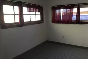 1404 E Bayshore Dr, Dickinson, TX 77539 - Photo 5