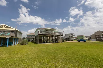 4106 Temprano, Galveston, TX 77554 - Photo 9