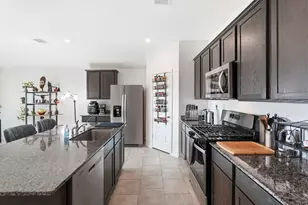 1046 Appaloosa Ln, Rosharon, TX 77583 - Photo 5