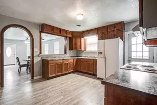 3201 Iowa St, Baytown, TX 77520 - Photo 17