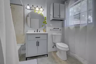 418 Azalea St, Lake Jackson, TX 77566 - Photo 5