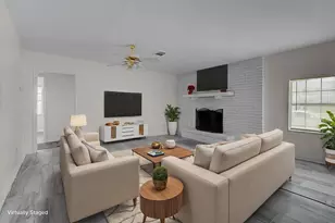 418 Azalea St, Lake Jackson, TX 77566 - Photo 3