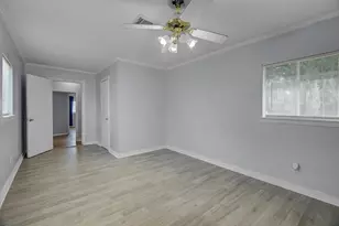 418 Azalea St, Lake Jackson, TX 77566 - Photo 17