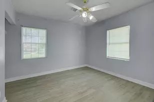 418 Azalea St, Lake Jackson, TX 77566 - Photo 23