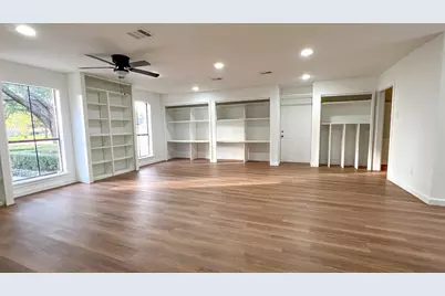 372 Robbins Drive, Houston, TX 77024 - Photo 9