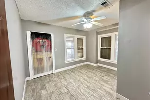 3828 Ave S 1/2, Galveston, TX 77550 - Photo 15