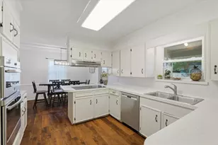 4014 Pin Oak Dr, Mont Belvieu, TX 77523 - Photo 7