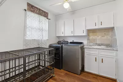 4014 Pin Oak Drive, Mont Belvieu, TX 77523 - Photo 11