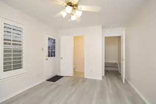 1893 Ewing St, Houston, TX 77004 - Photo 9