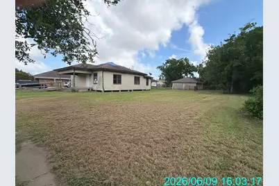 419 W 2nd Street, Freeport, TX 77541 - Photo 13