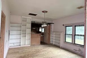 419 W 2nd St, Freeport, TX 77541 - Photo 5