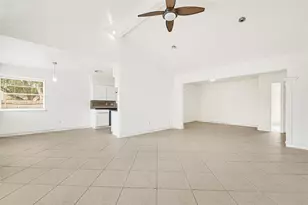 7302 Redding Rd, Houston, TX 77036 - Photo 19