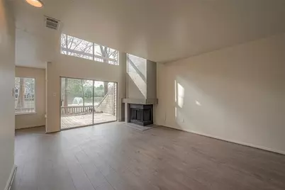 13 Lakeridge Drive, The Woodlands, TX 77381 - Photo 7