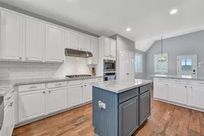 910 High Ridge Circle, Friendswood, TX 77546 - Photo 9