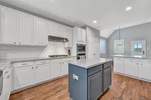 910 High Ridge Cir, Friendswood, TX 77546 - Photo 9