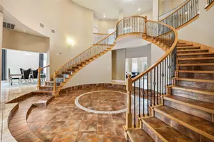 5027 Creekmont Dr, Houston, TX 77091 - Photo 3