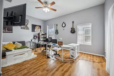 5027 Creekmont Drive, Houston, TX 77091 - Photo 21