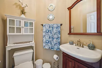 5027 Creekmont Drive, Houston, TX 77091 - Photo 17