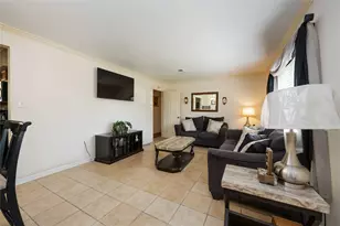 7337 Howton St, Houston, TX 77028 - Photo 3