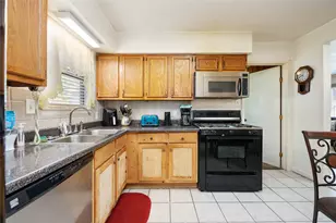 7337 Howton St, Houston, TX 77028 - Photo 11