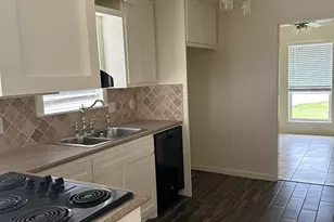 11719 Scottsdale Dr, Meadows Place, TX 77477 - Photo 7