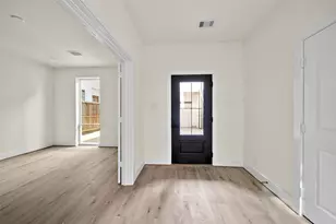 2618 Dennis St, Houston, TX 77004 - Photo 13