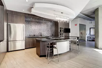 1901 Post Oak Boulevard #4104, Houston, TX 77056 - Photo 13