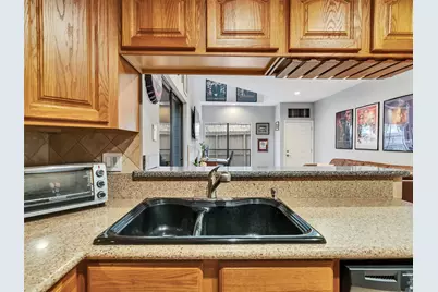 1829 Augusta Drive #10, Houston, TX 77057 - Photo 11