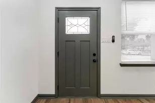 7987 Chateau St, Houston, TX 77028 - Photo 3