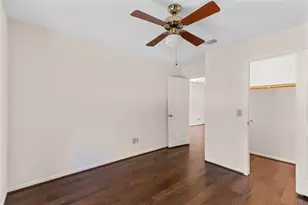 103 Breezy Point Pl, The Woodlands, TX 77381 - Photo 33