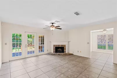 103 Breezy Point Place, The Woodlands, TX 77381 - Photo 19