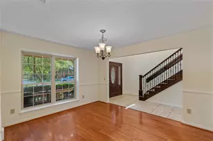 103 Breezy Point Pl, The Woodlands, TX 77381 - Photo 11