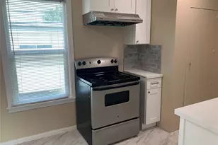 307 Avondale St, Houston, TX 77006 - Photo 9