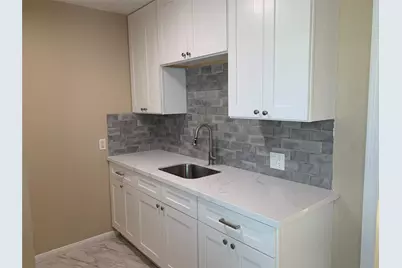 307 Avondale Street #1.5, Houston, TX 77006 - Photo 7