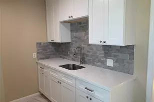 307 Avondale St, Houston, TX 77006 - Photo 7