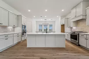 16008 Mahogany Mist Dr, Conroe, TX 77302 - Photo 3