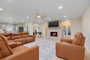 2218 Lazy Grove Dr, Kingwood, TX 77339 - Photo 9