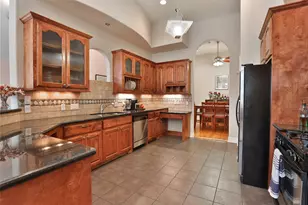 826 E 29th St, Houston, TX 77009 - Photo 7