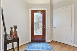 826 E 29th St, Houston, TX 77009 - Photo 3