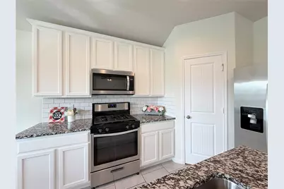 7410 Highland Chase Drive, Richmond, TX 77407 - Photo 5