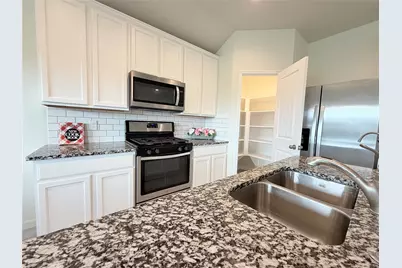 7410 Highland Chase Drive, Richmond, TX 77407 - Photo 7