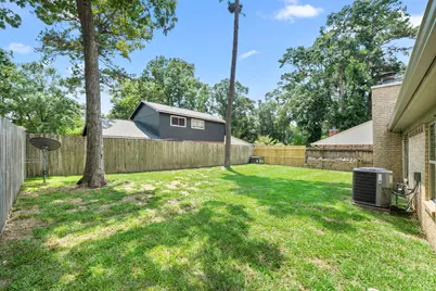 3110 Glade Springs Drive, Houston, TX 77339 - Photo 31