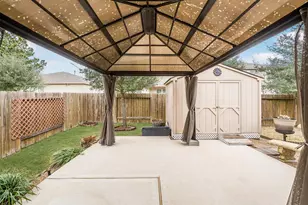 7615 Square Garden Ln, Conroe, TX 77304 - Photo 33