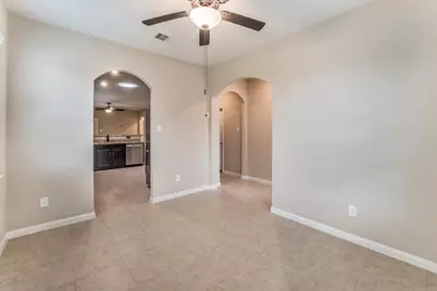 7615 Square Garden Lane, Conroe, TX 77304 - Photo 9