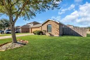 804 Indigo Springs Ln, La Marque, TX 77568 - Photo 3